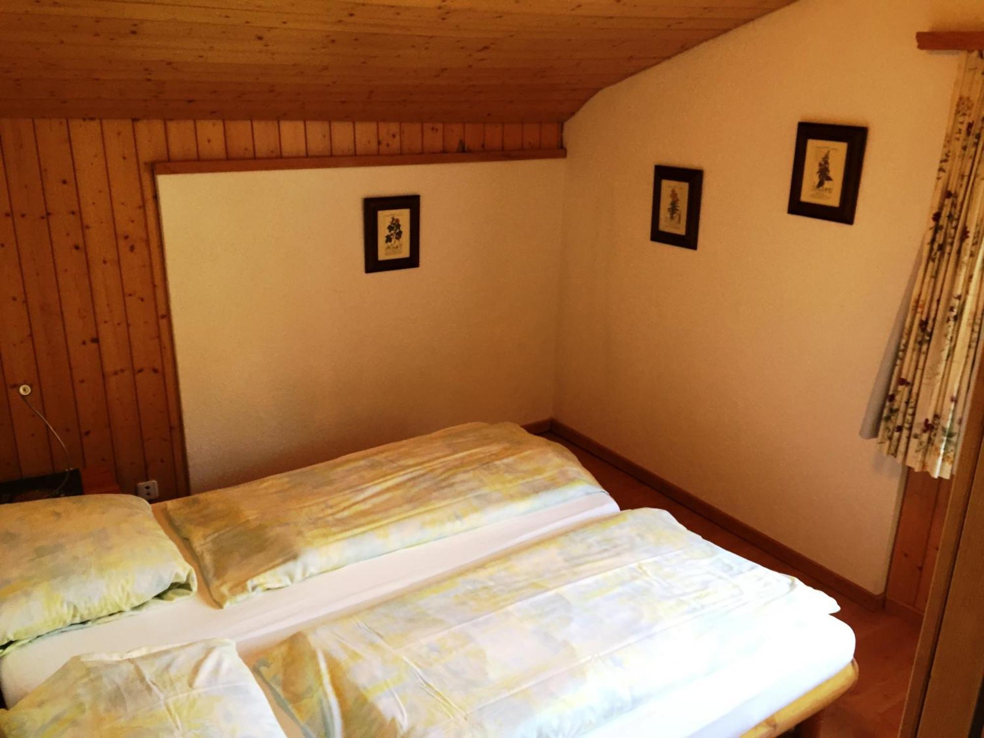Alpen Chalet Kandersteg Room photo